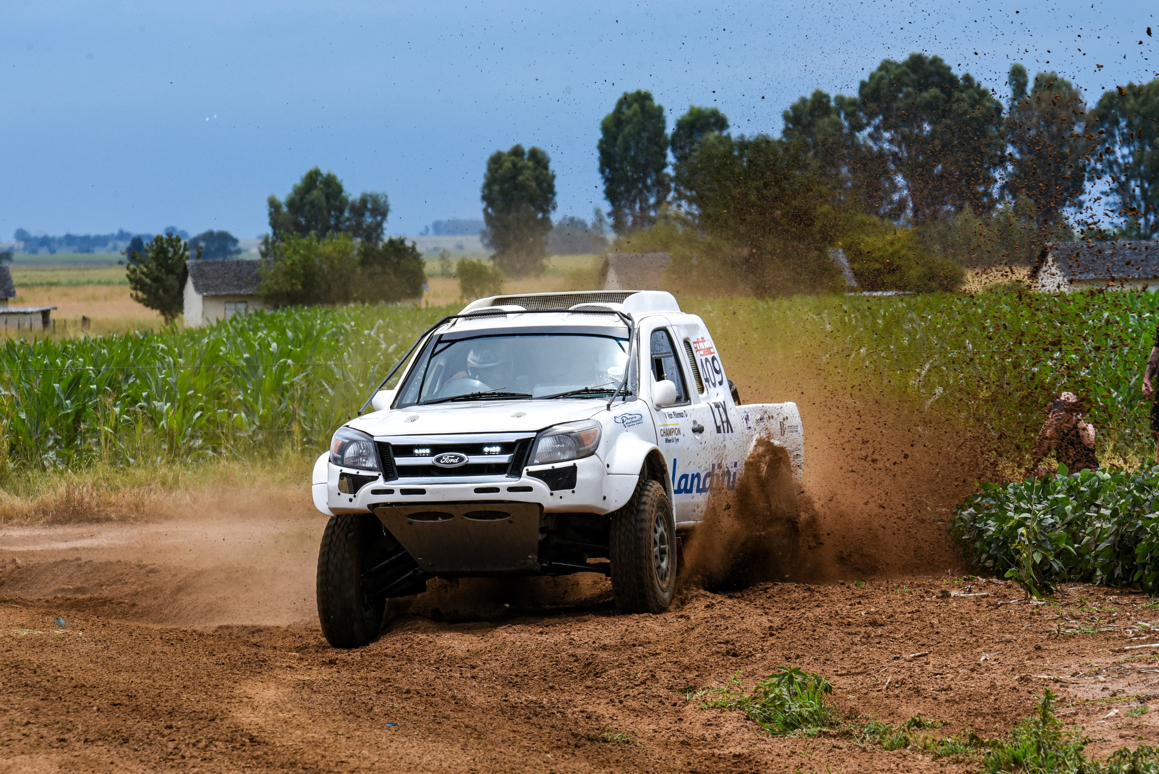 Rally-Raid photography by Avara Productions
